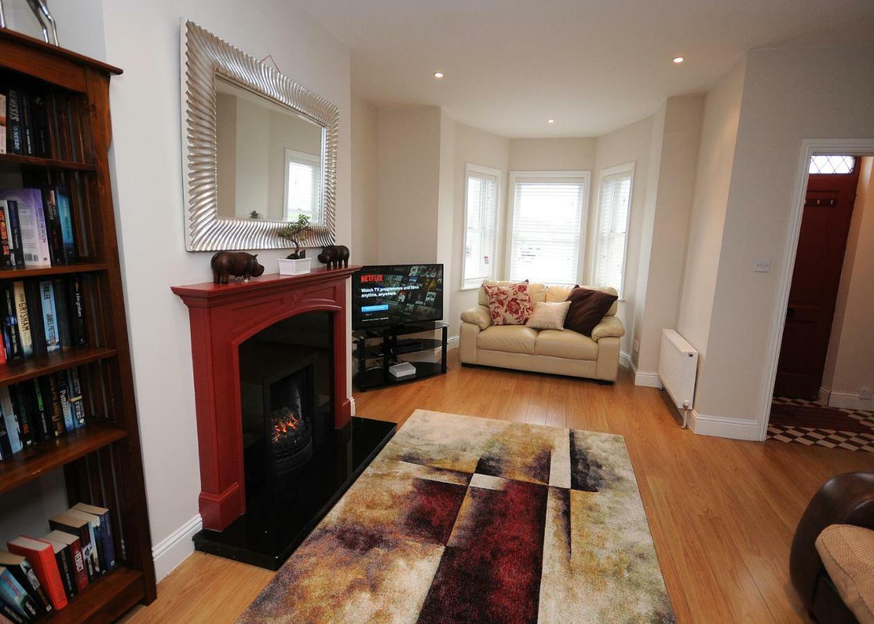 5 College Crescent Appartement Galway Buitenkant foto