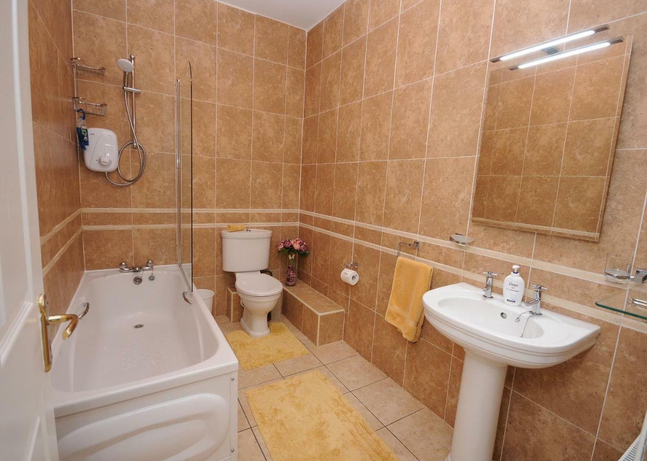 5 College Crescent Appartement Galway Buitenkant foto